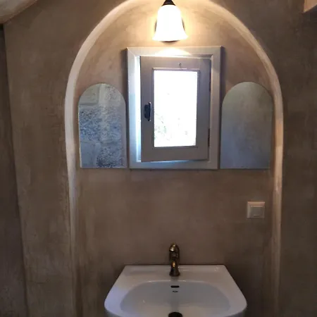 Ampelos Tower * Kokkala