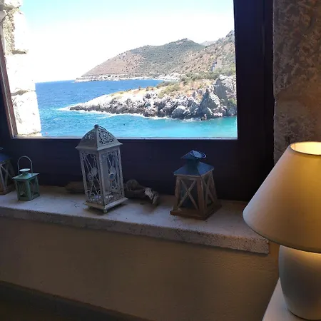 Ampelos Tower 펜션